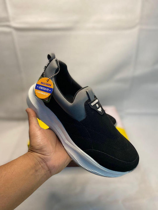 Black Skechers Strech Fit EVA